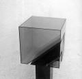 Sorozat IV., 1978, fa, plexi, 25x25x25 cm (megsemmisült)